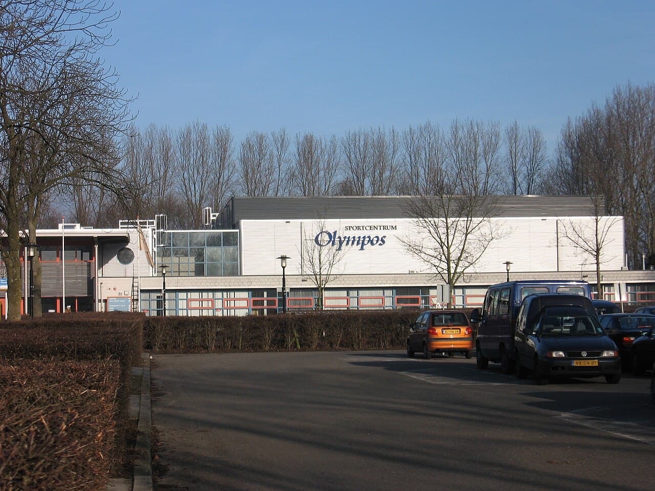 Buitenzijde van Sportcentrum Olympos in Utrecht